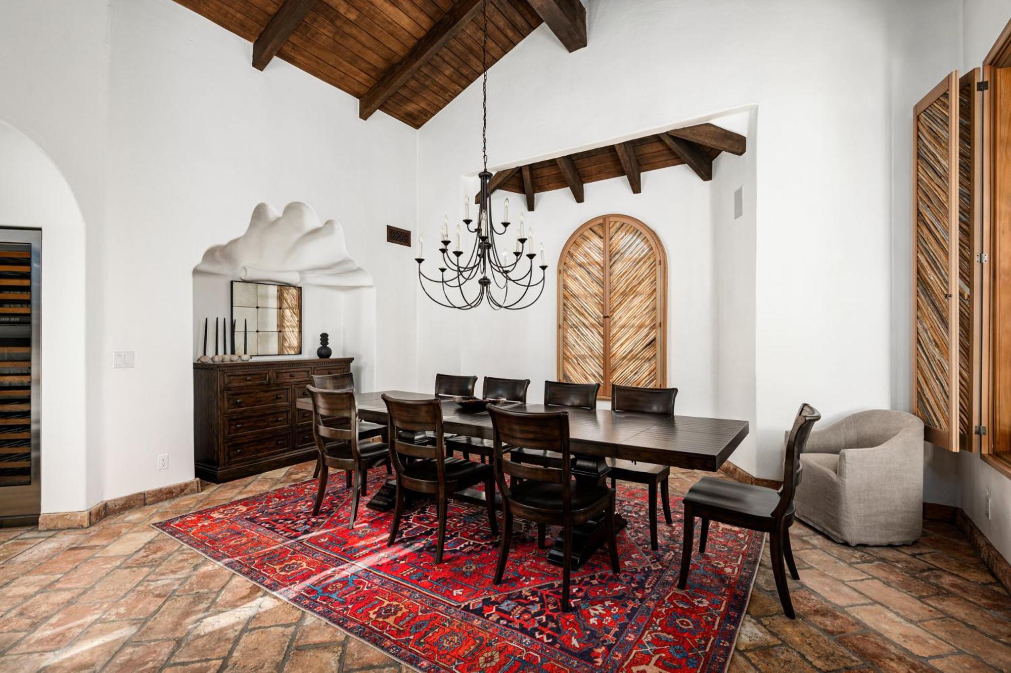 Hacienda Gardens Escape The City-life With A Private Oasis