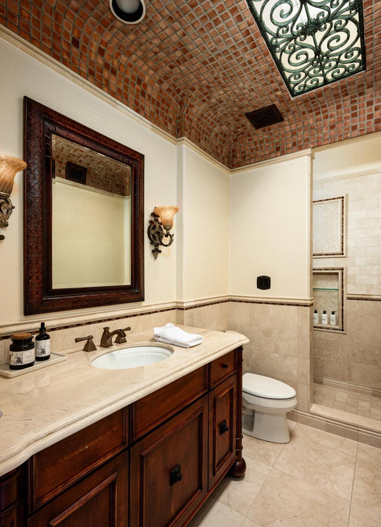 Hacienda Gardens Escape The City-life With A Private Oasis * Scottsdale